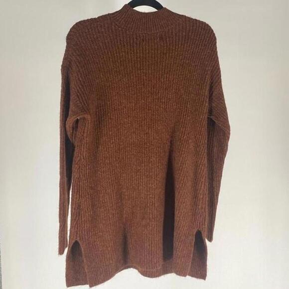 Cozy Brown Knit Sweater - Perfect for Fall - Picture 2 of 2